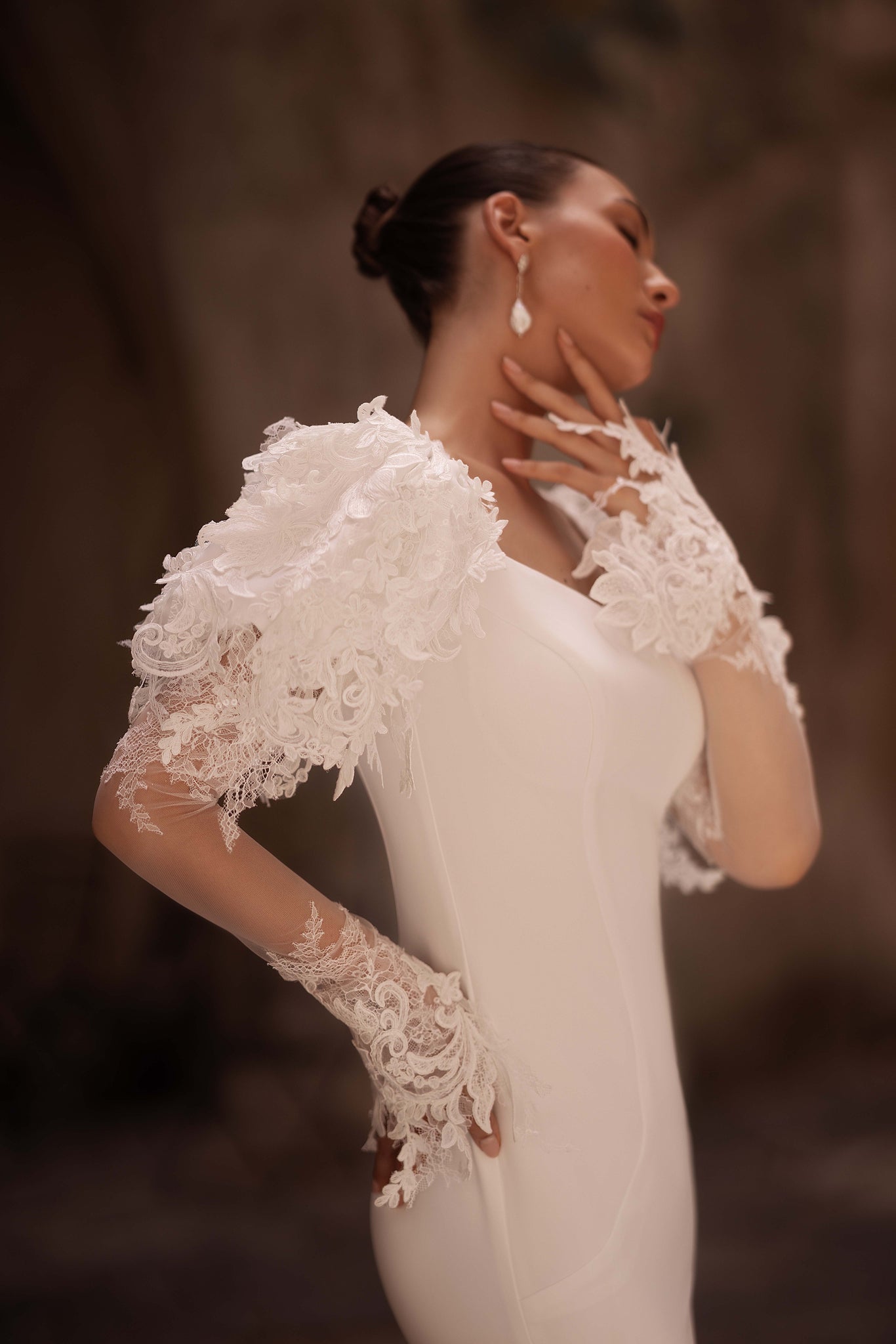 FEATHERS WEDDING DRESS