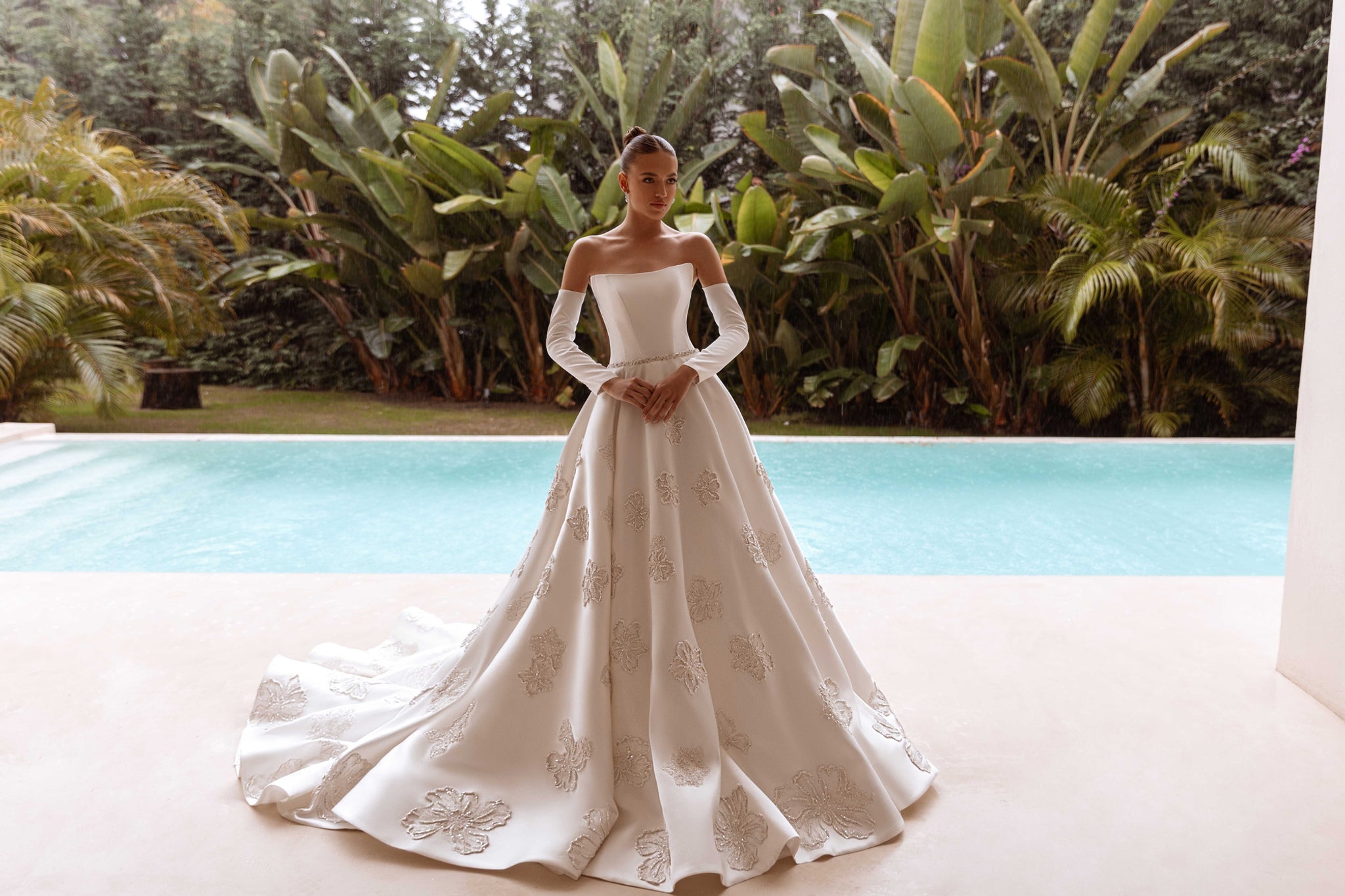 AURELIA Wedding Dress