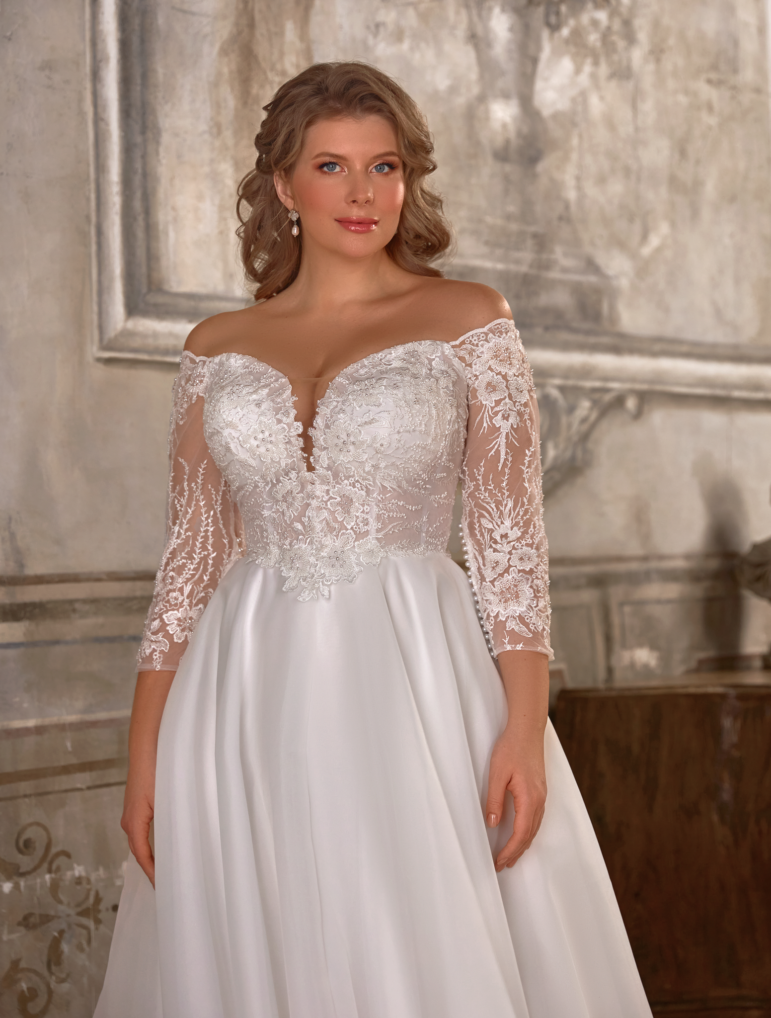 GRAND FEEL WEDDING DRESS IN ORGANZA