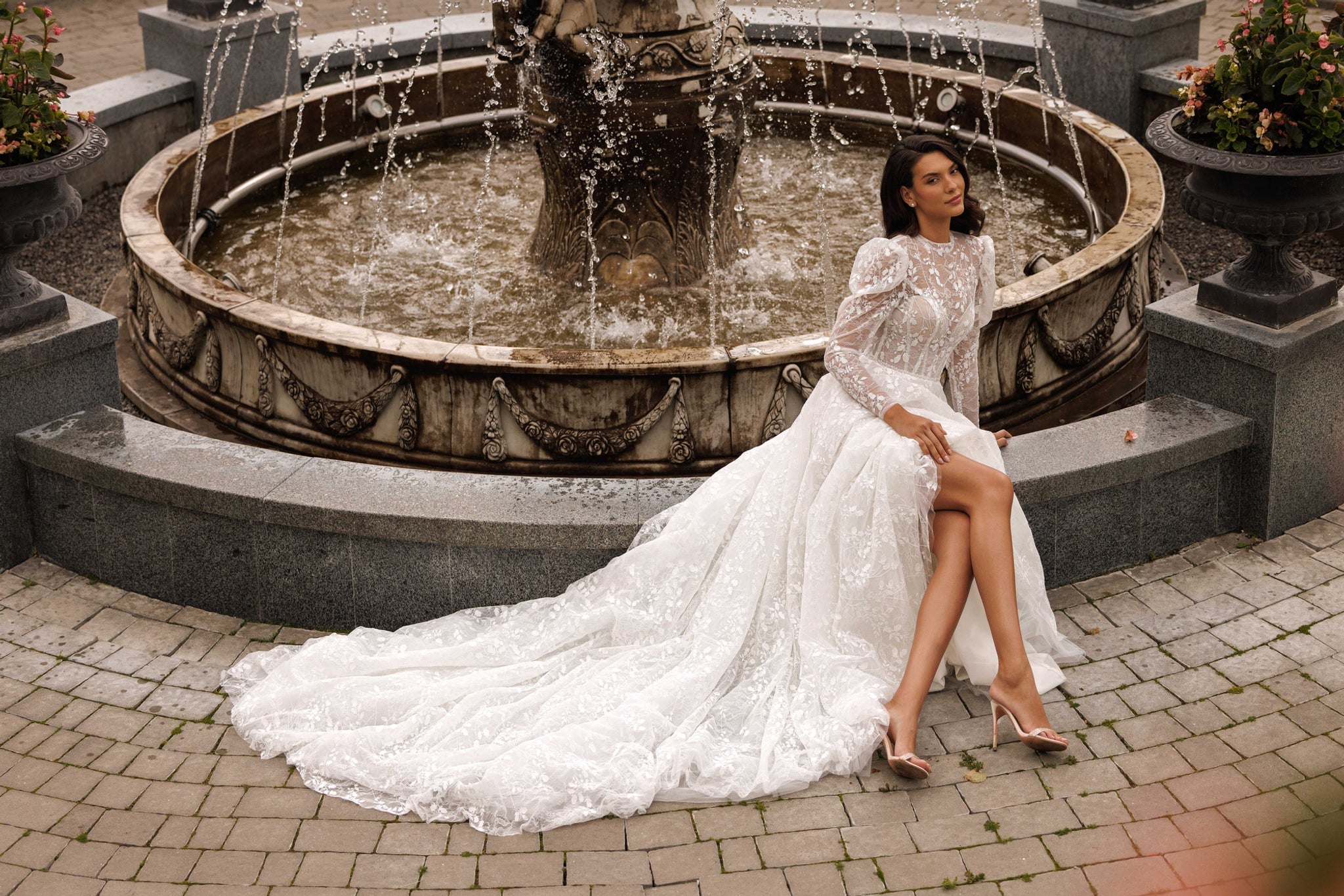 Lace Princess Wedding Dresses with Long Sleeves