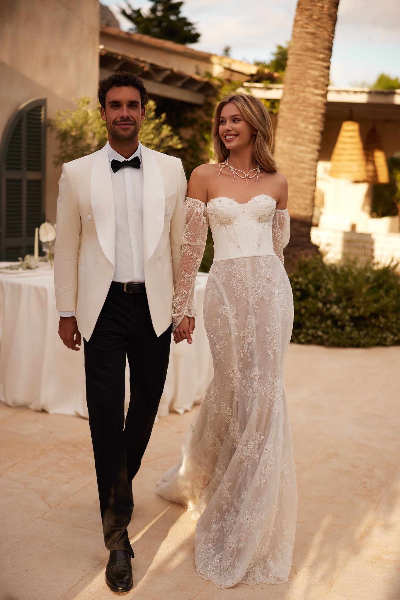 Siren Wedding Dress with Corset and Detachable Sleeves
