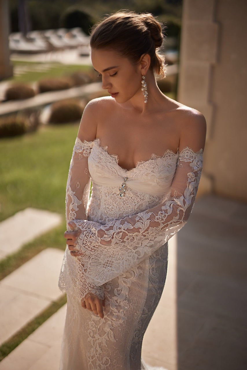 Off-Shoulder Lace Mermaid Wedding Dress with Detachable Overskirt