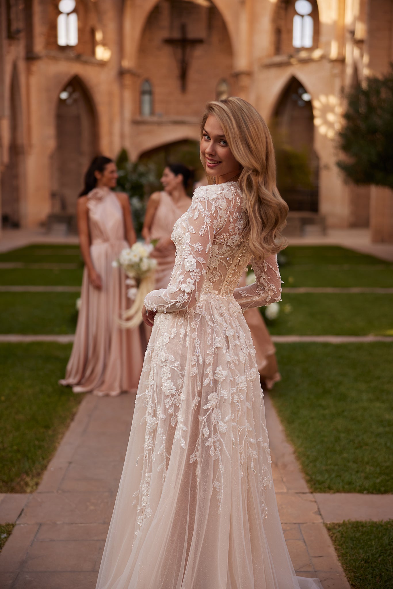WEDDING DRESS NADIYA 10