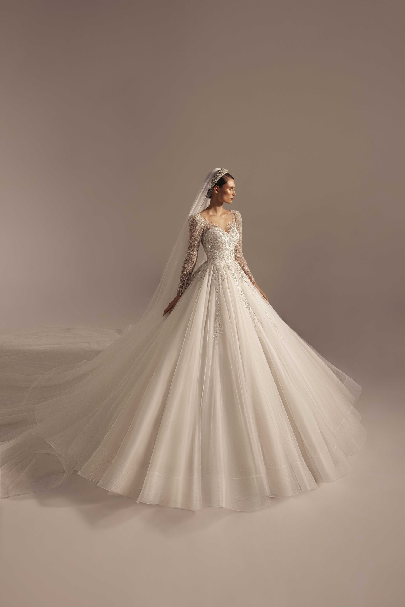 ARYANNA WEDDING DRESS