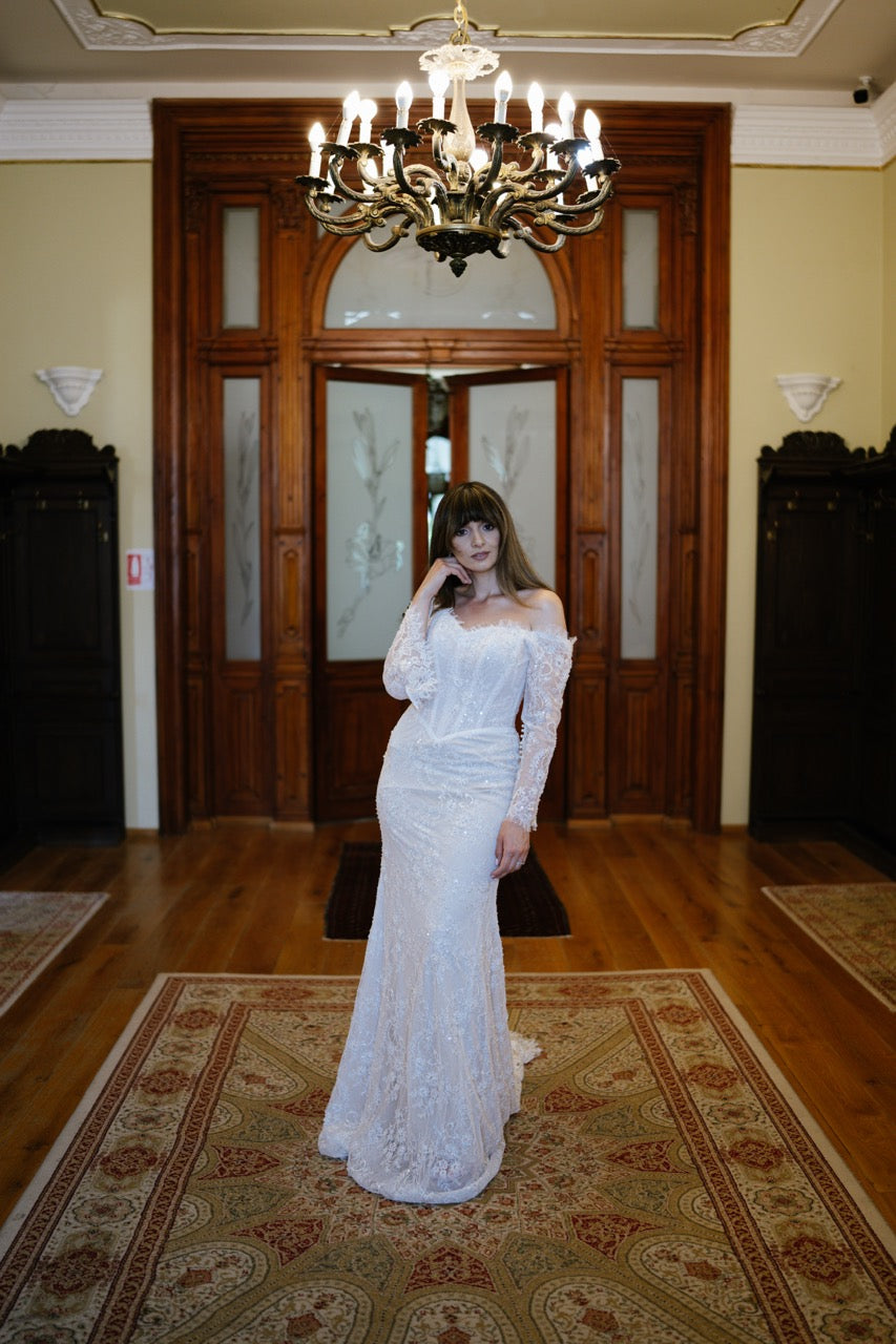 Luxury Off-Shoulder Lace Mermaid Wedding Dress with Long Sleeves