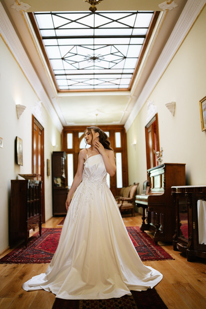One-Shoulder Satin A-Line Wedding Dress with Floral Lace Appliqué and Train