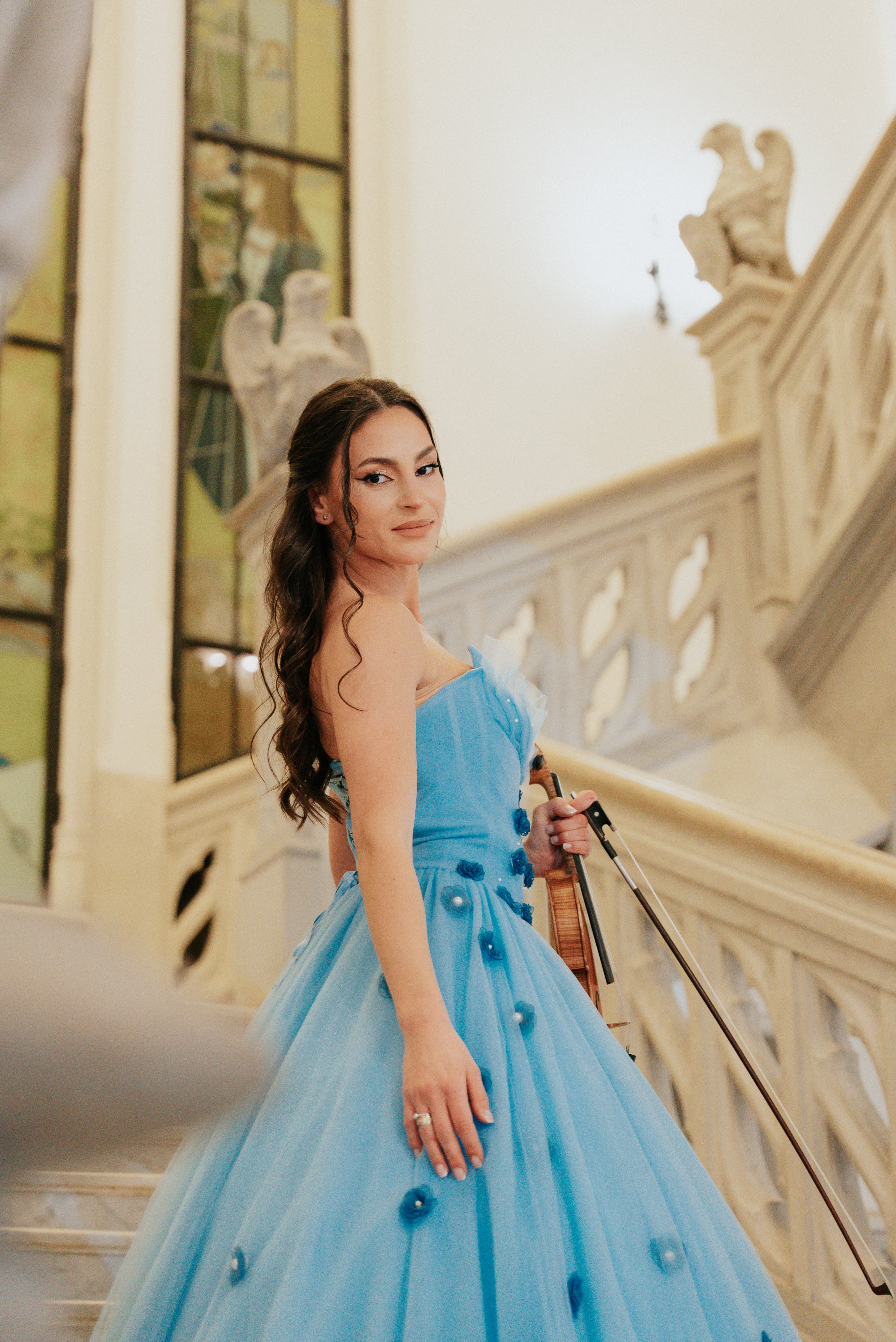 Rochie eleganta de seara bleu, cu flori din organza