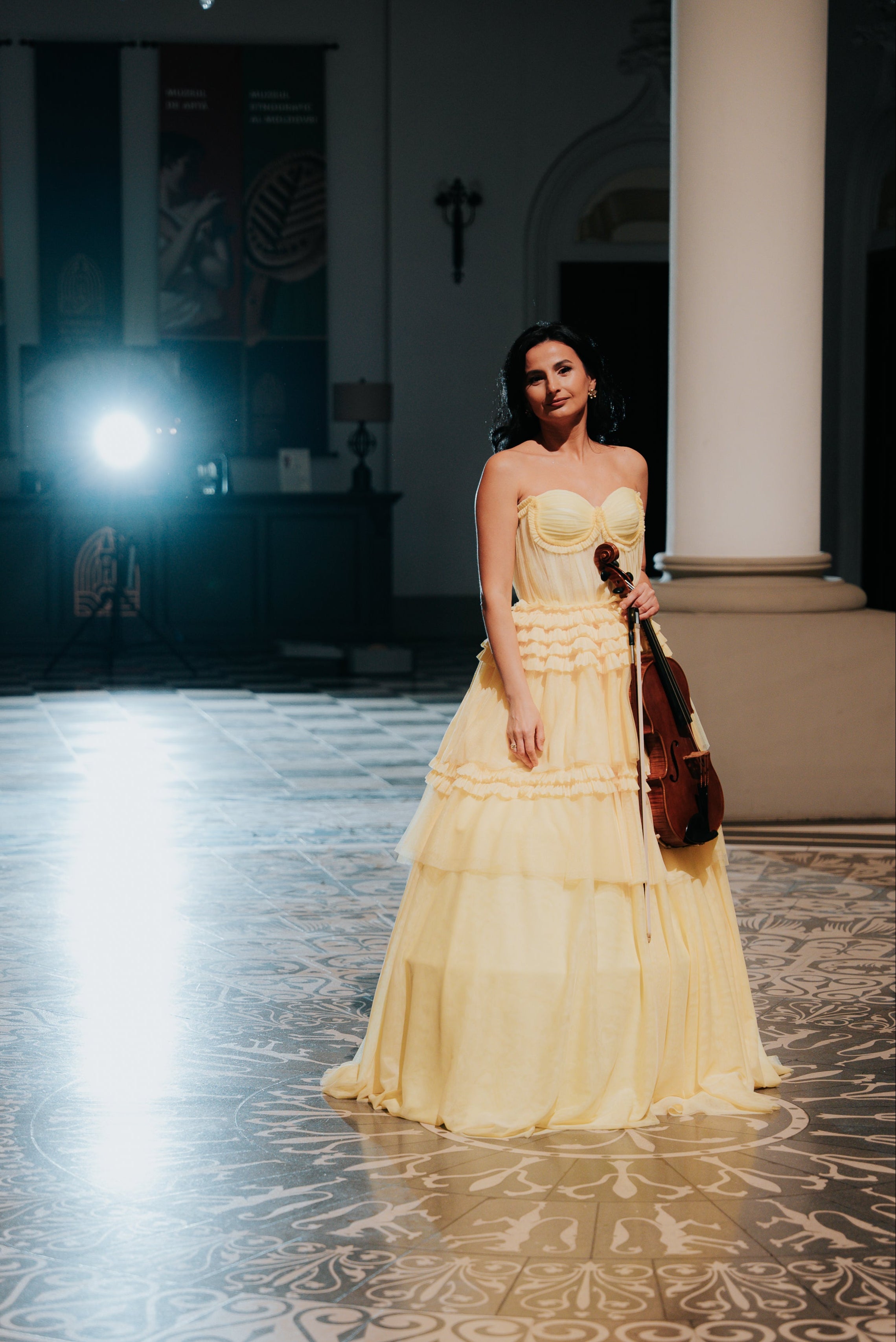 Rochie eleganta de seara galbena