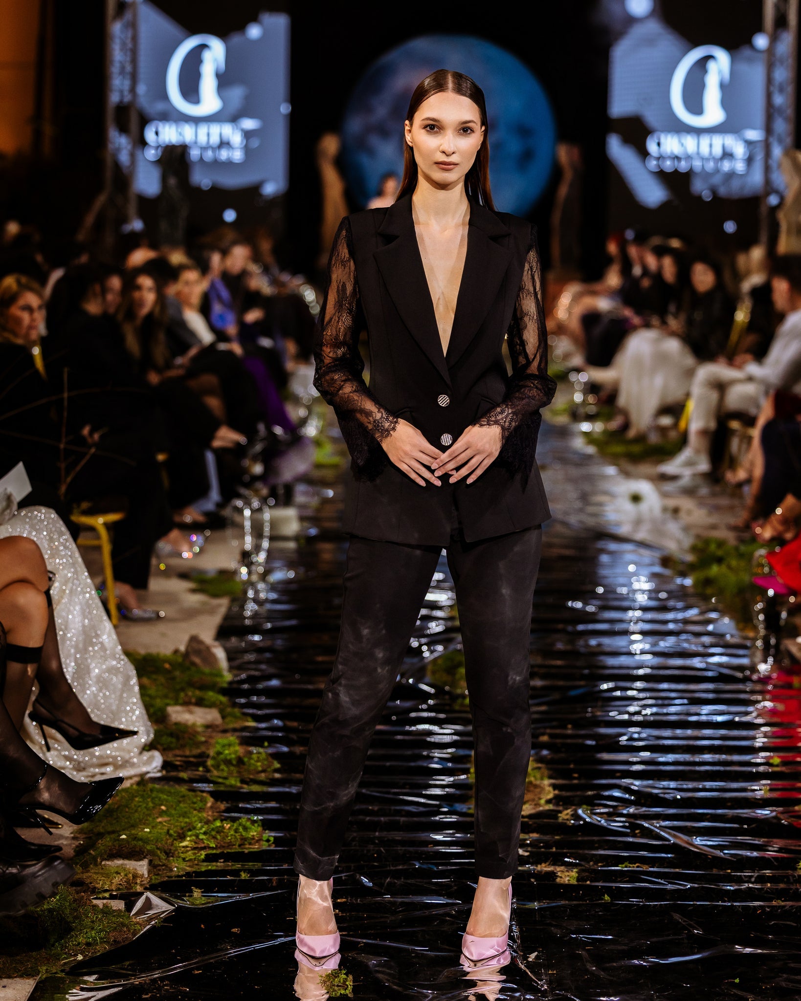 ELEGANT SUIT WITH LACE BLAZER AND PANTS