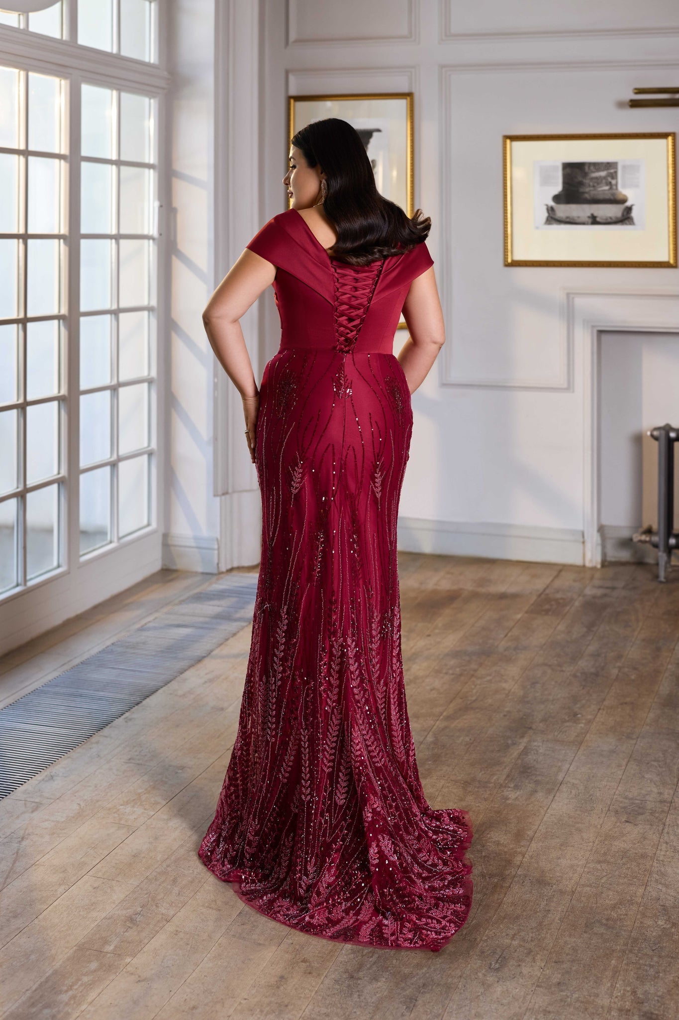Evening Dresses for Curvy Women