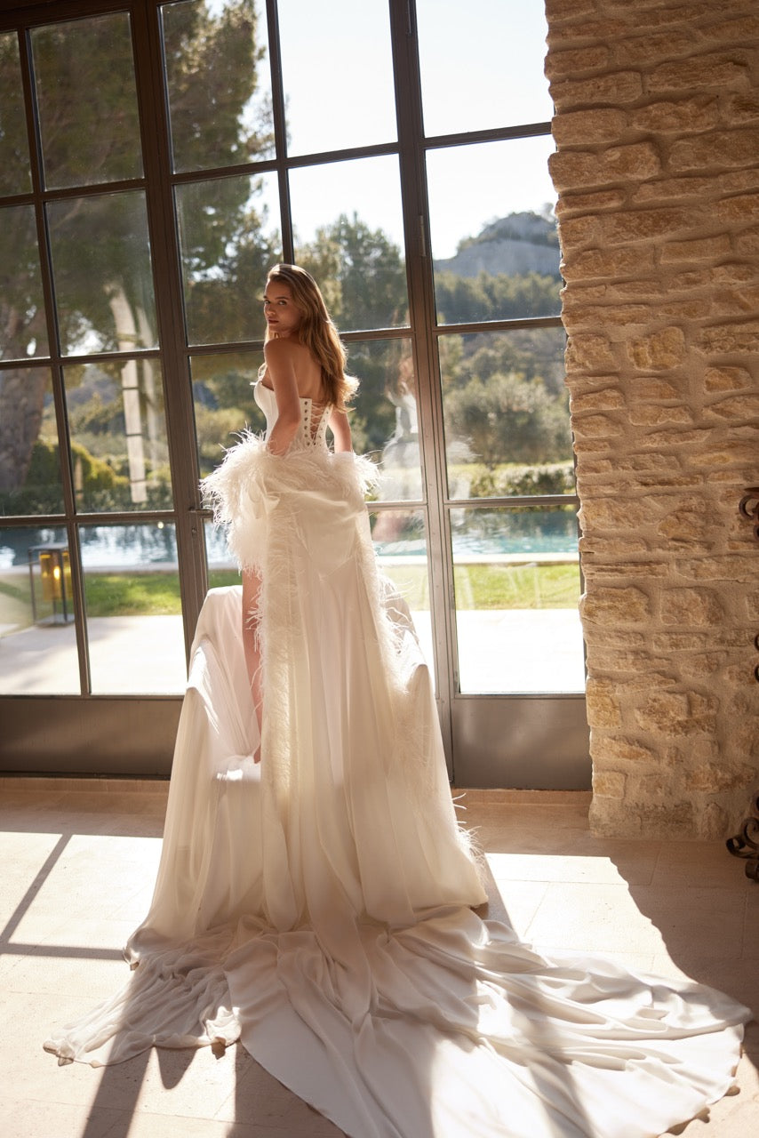 Strapless Feather Mini Wedding Dress with Detachable Train