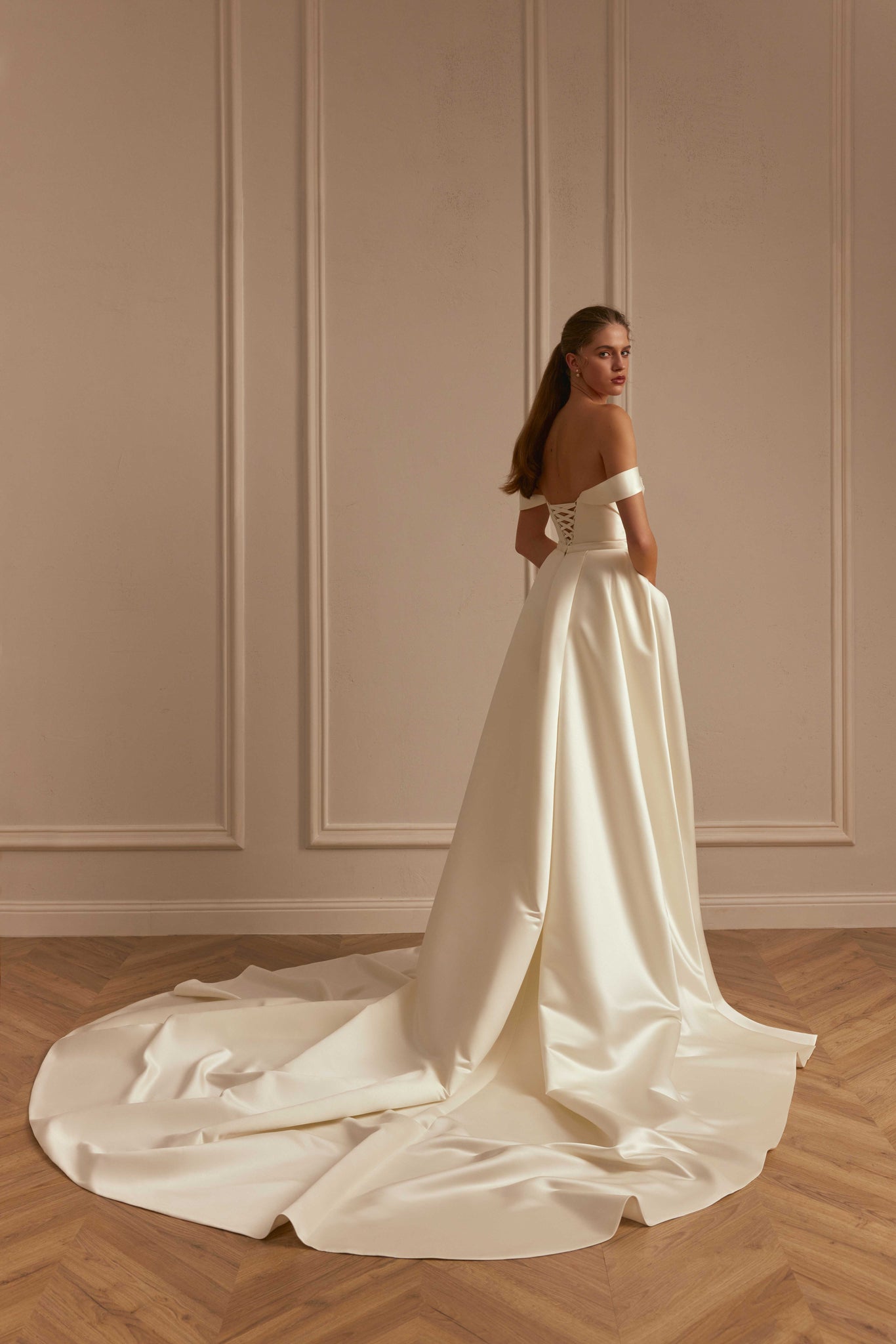 Mermaid Wedding Dress with Pearls, Corset with Pleats