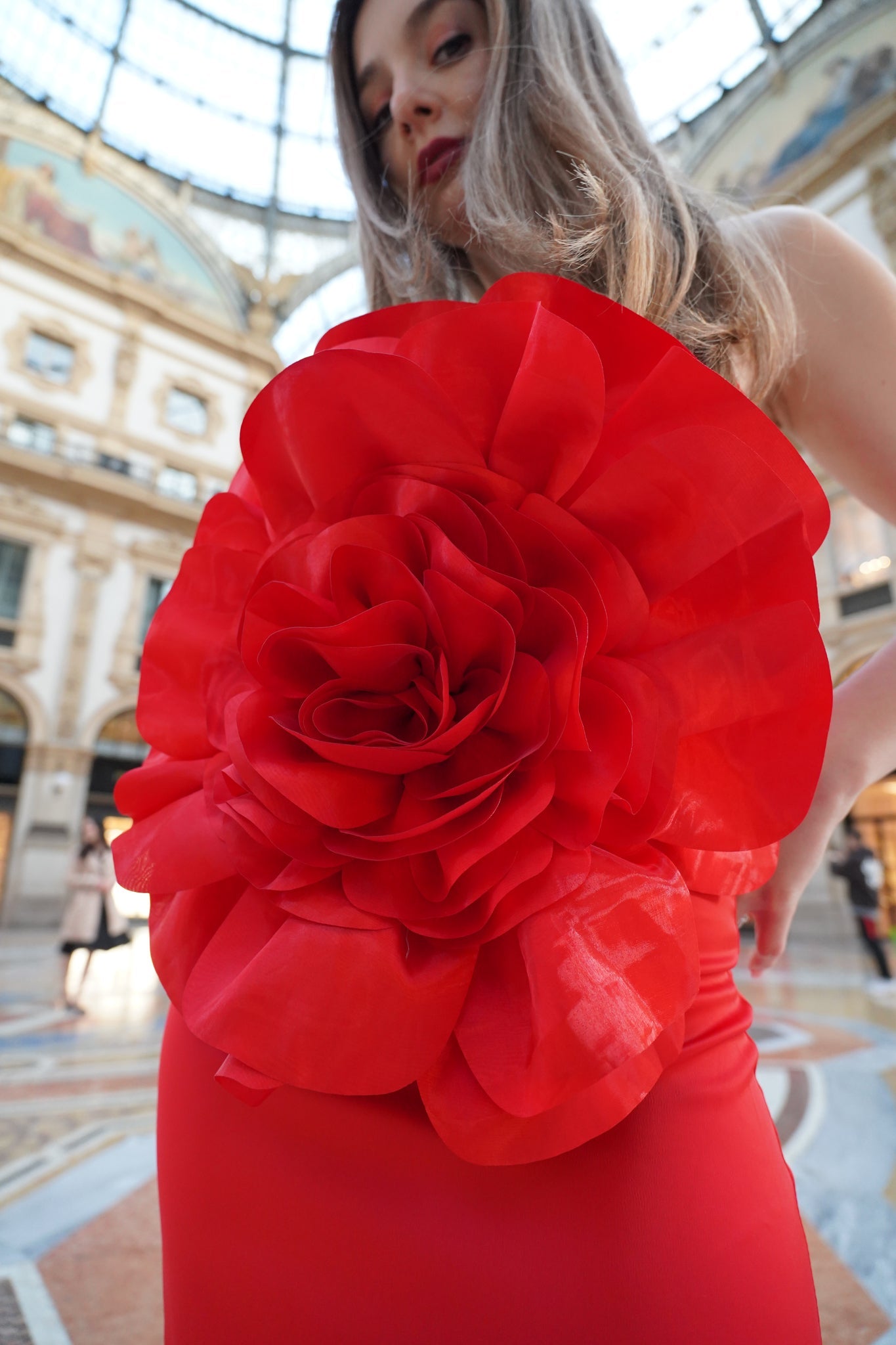SHORT RED EVENING DRESS