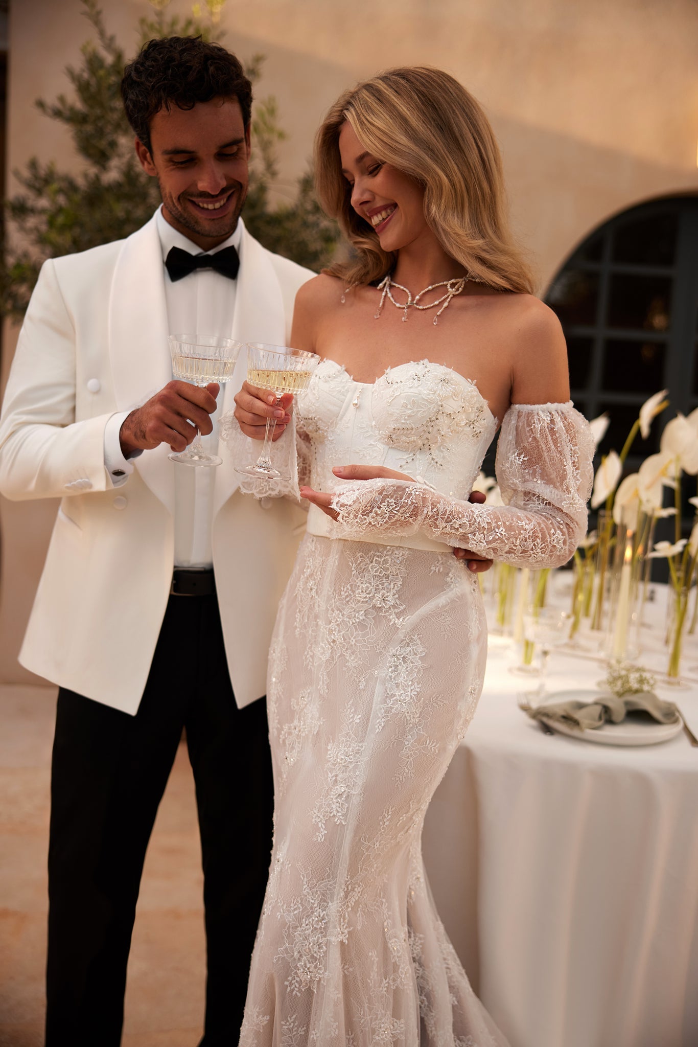 Siren Wedding Dress with Corset and Detachable Sleeves