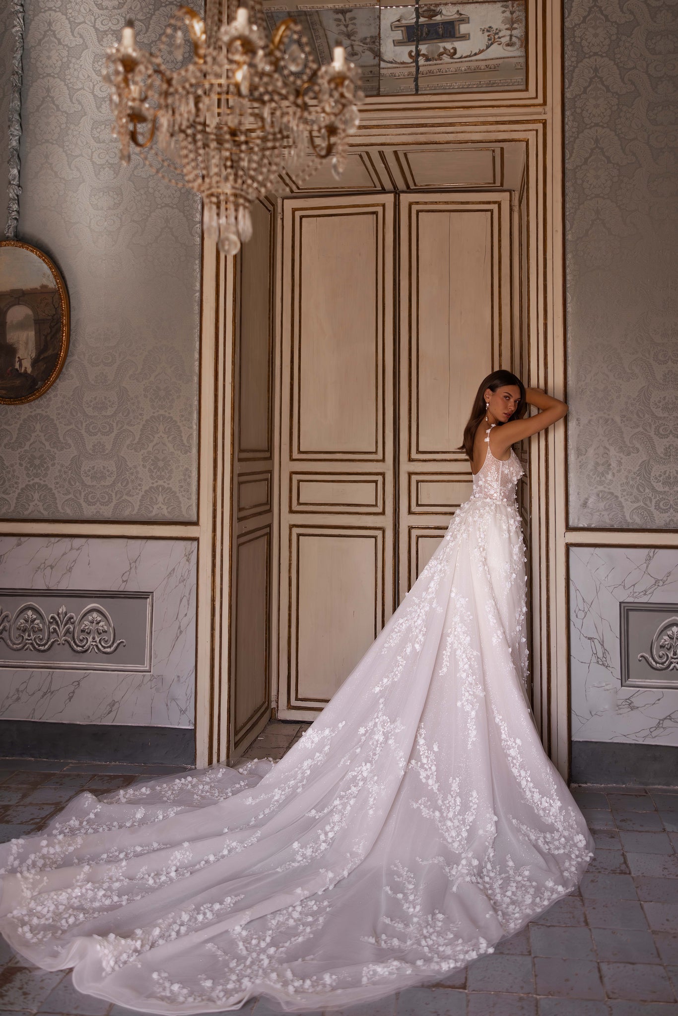 Siren Wedding Dress with Train and Veil