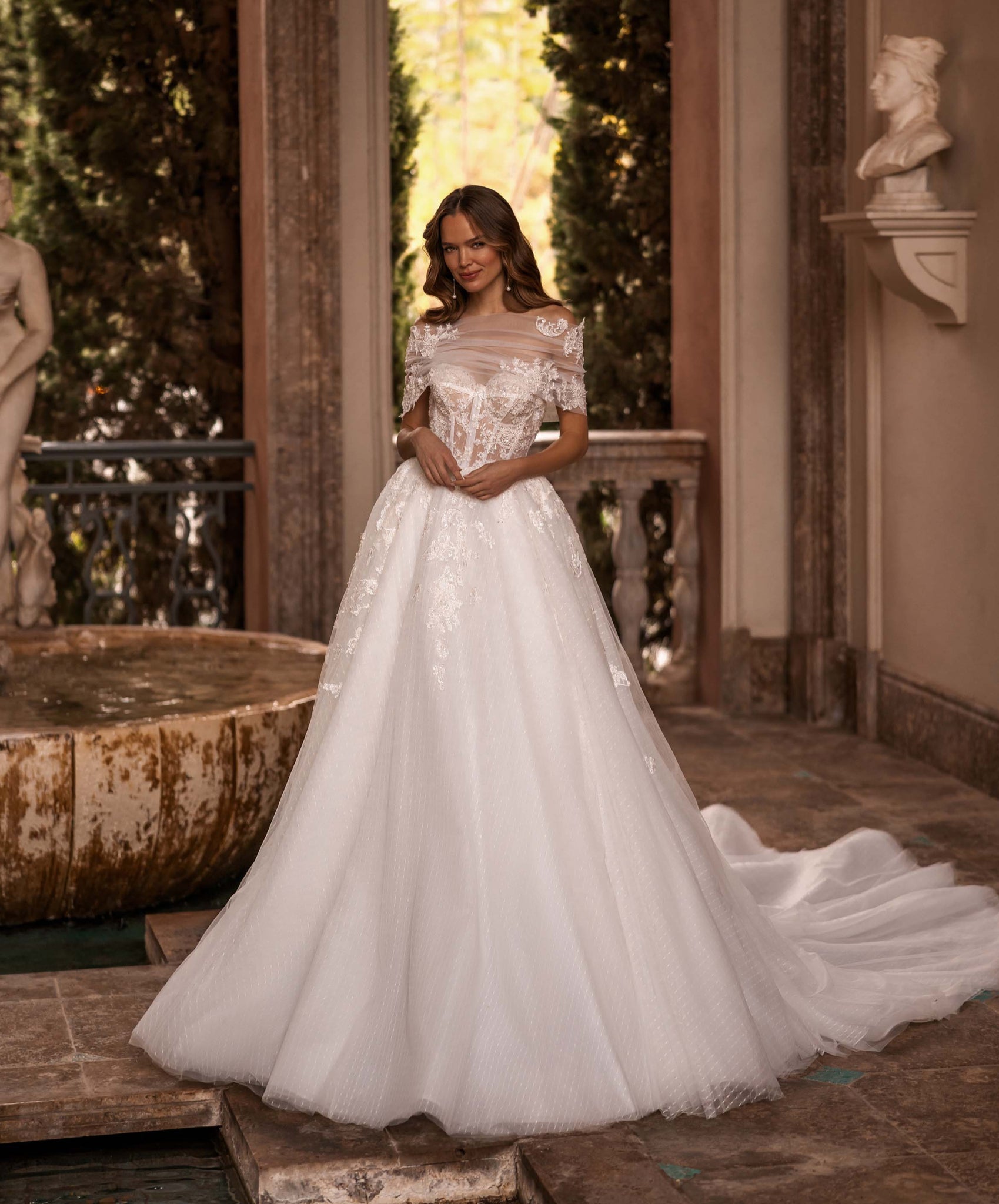 VRODA 02 Wedding Dress