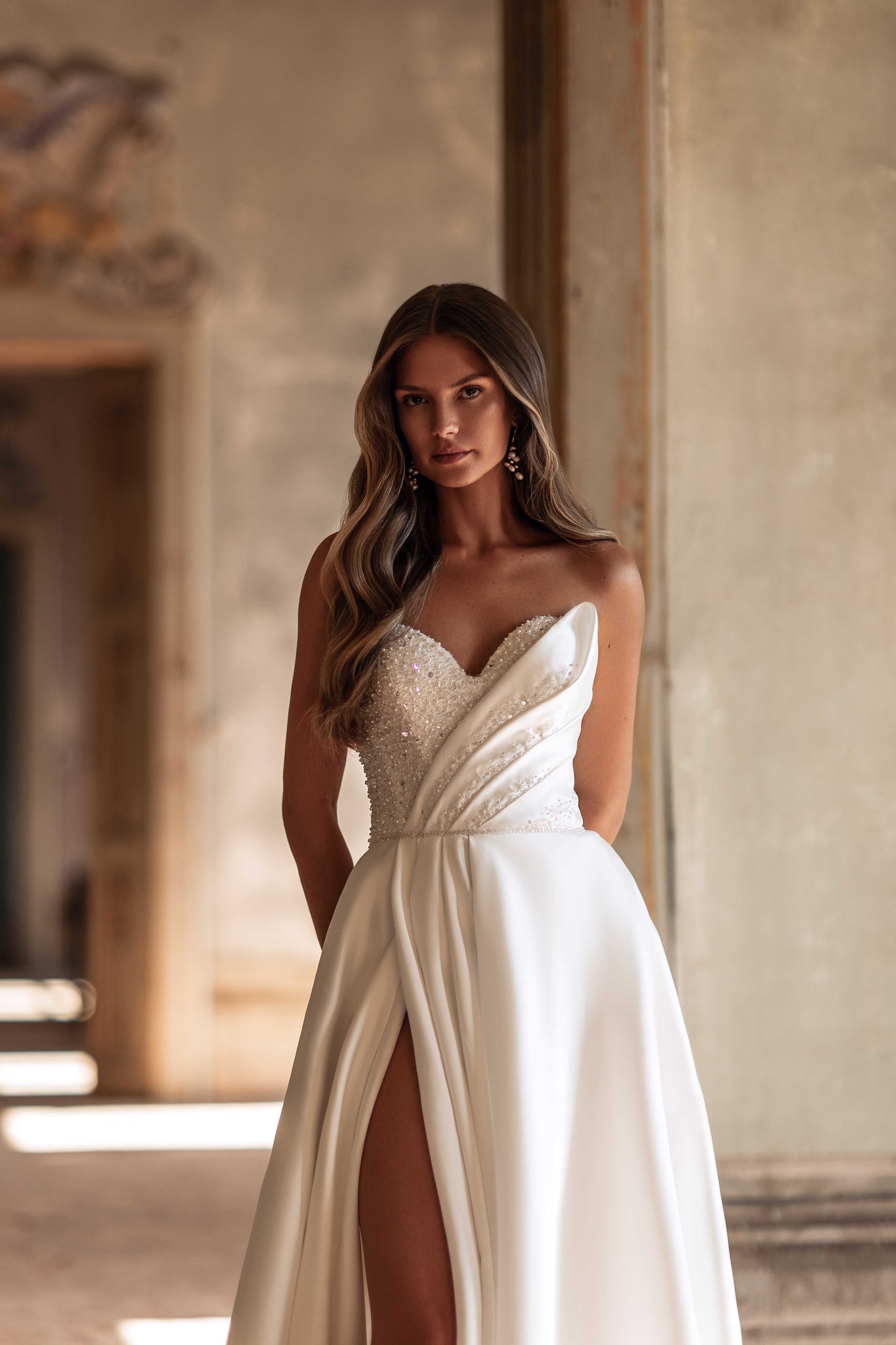 WEDDING DRESS WITH DRAPING - JESSICA